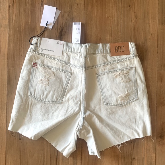 BDG Dropped Rise Distressed Denim Short - Picture 2 of 4